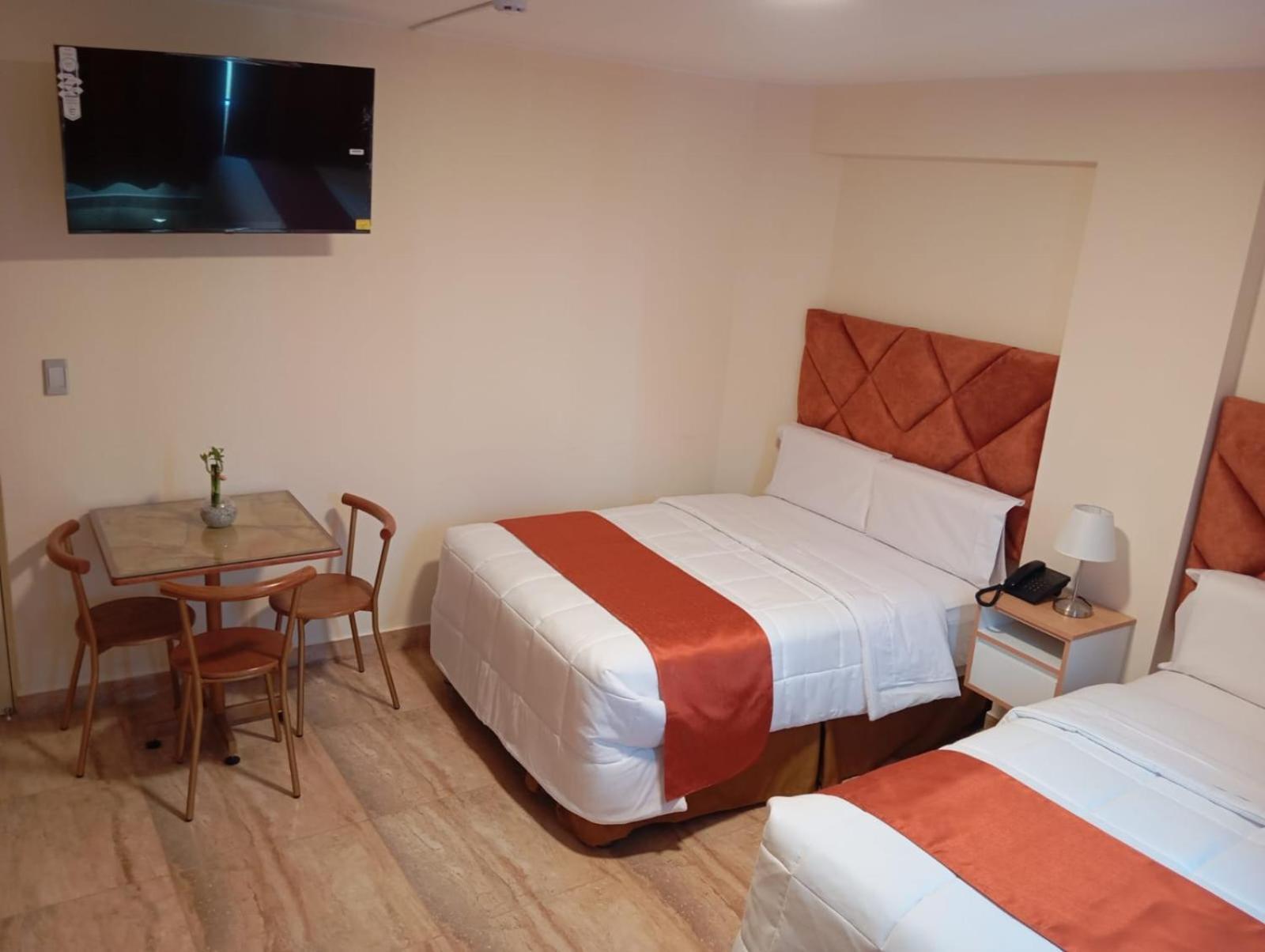 Hotel Soul Mate Inn Lima Bagian luar foto