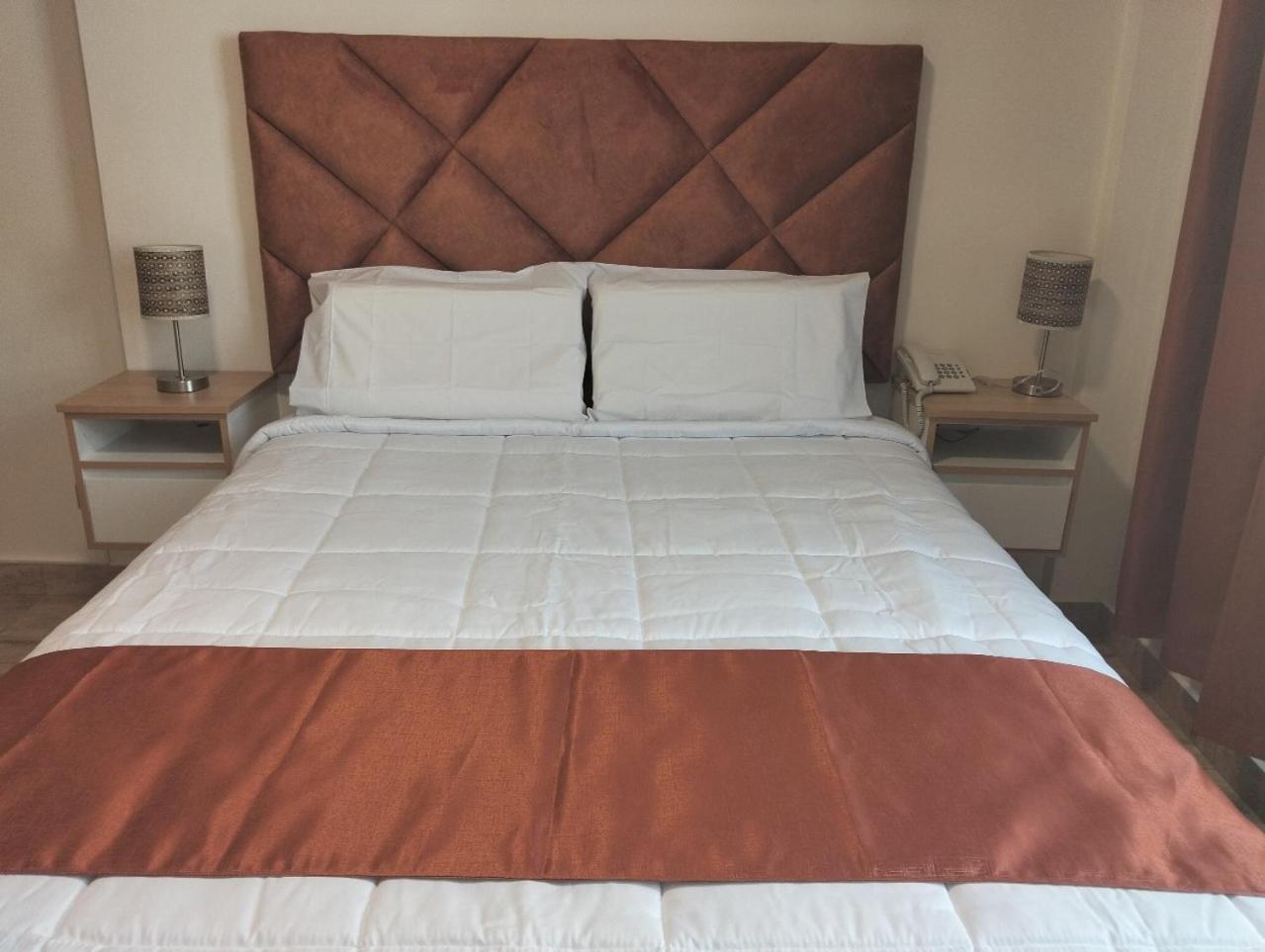 Hotel Soul Mate Inn Lima Bagian luar foto
