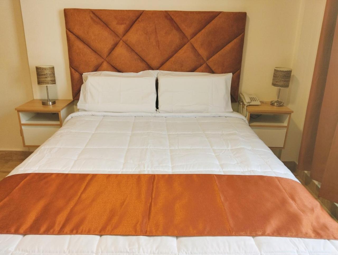 Hotel Soul Mate Inn Lima Bagian luar foto